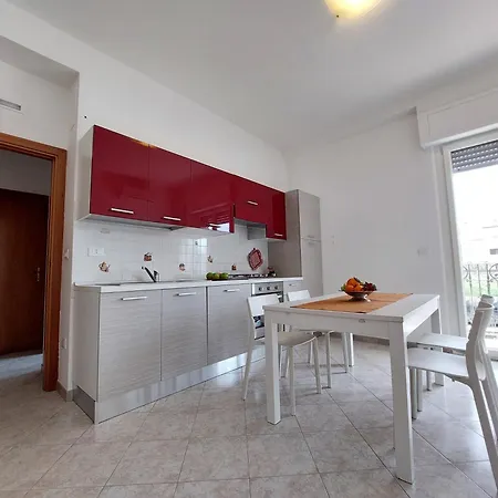 Cupramare דירה *